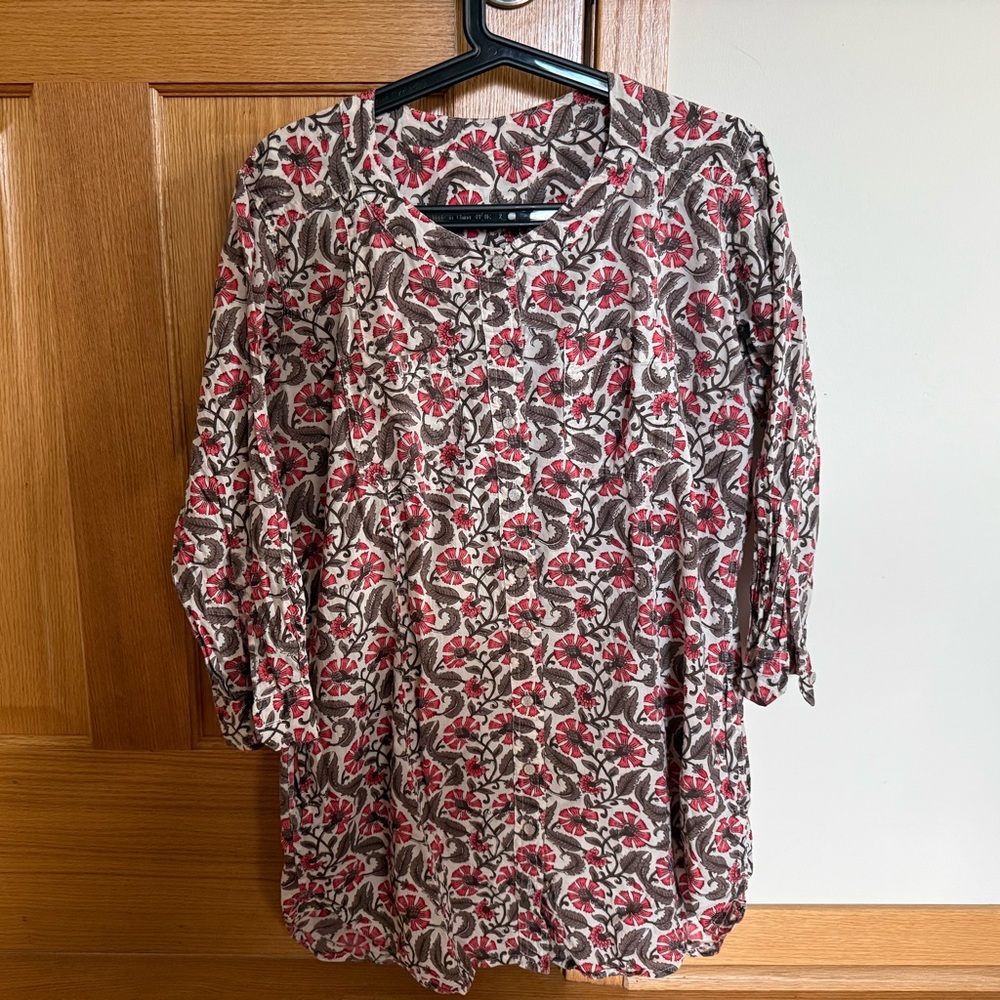 Lilaram’s Coral and White Floral Patterned Blouse